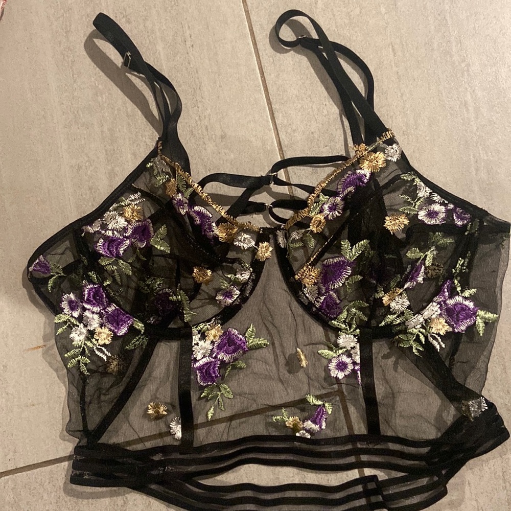2XL black mesh with floral embroidery lingerie bra